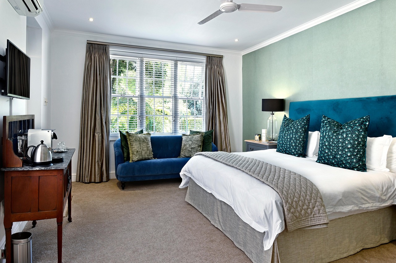 bedroom-5664222_1280
